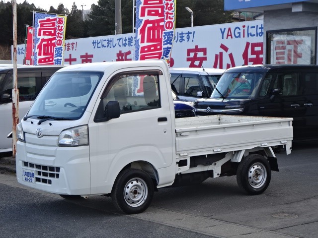 Toyota Pixis Truck 1