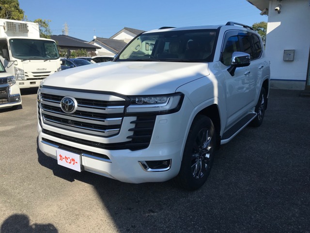 Toyota Land Cruiser 300 2