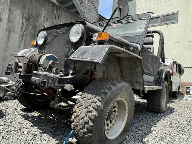 1983 Mitsubishi Jeep