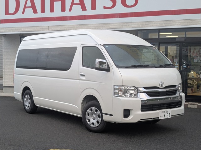 Toyota Hiace 1
