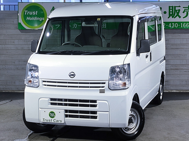 Nissan NV100 Clipper 1