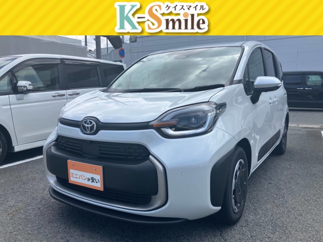 Toyota Sienta 1