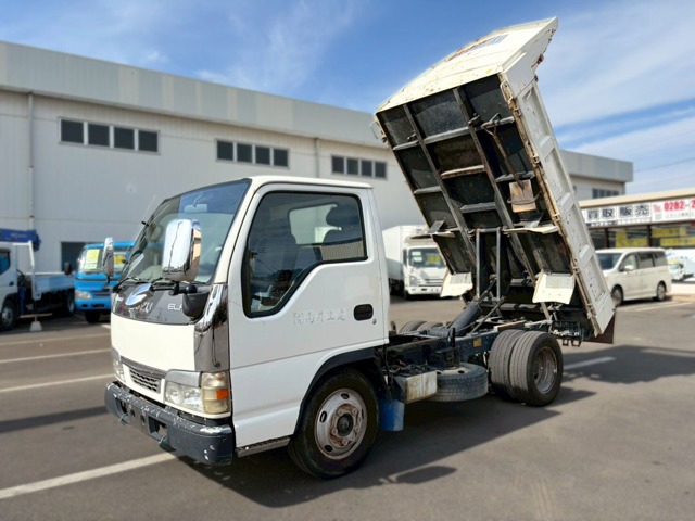 Isuzu Elf 1