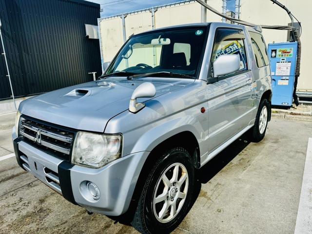 Mitsubishi Pajero Mini 1