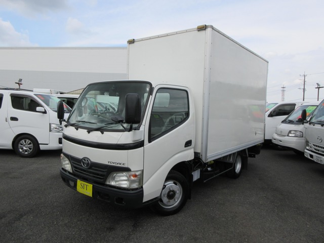 Toyota Toyoace 1