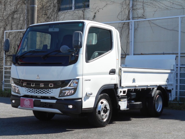 Mitsubishi Fuso Canter 1
