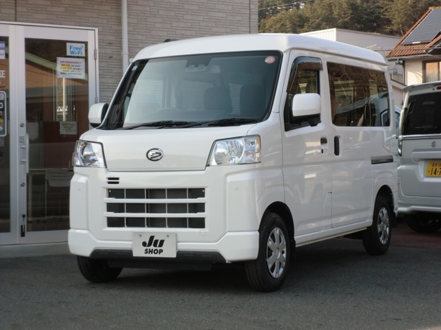 Daihatsu Hijet Cargo 1