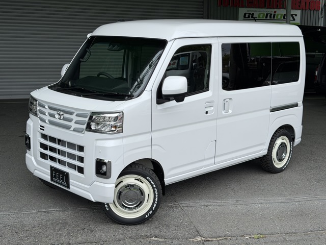 Toyota Pixis Van 1