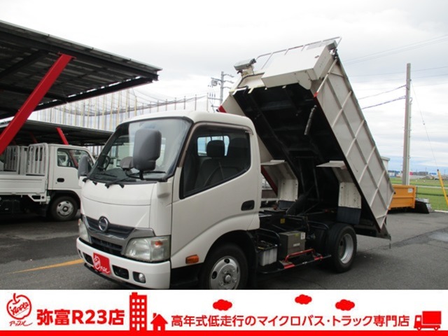 Hino Dutro 1