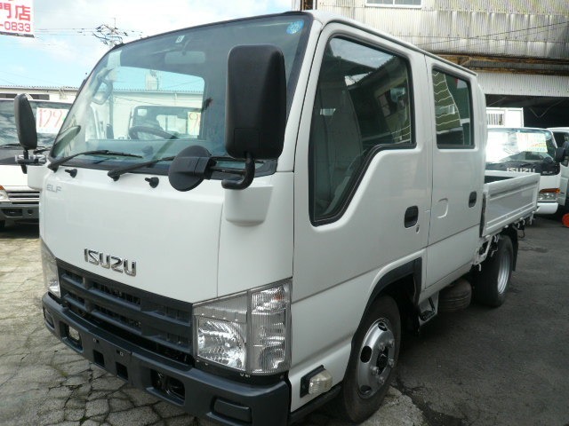 Isuzu Elf 1