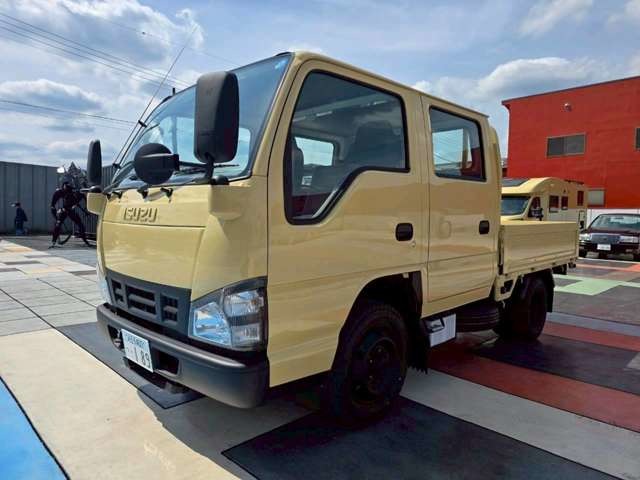 Isuzu Elf 1