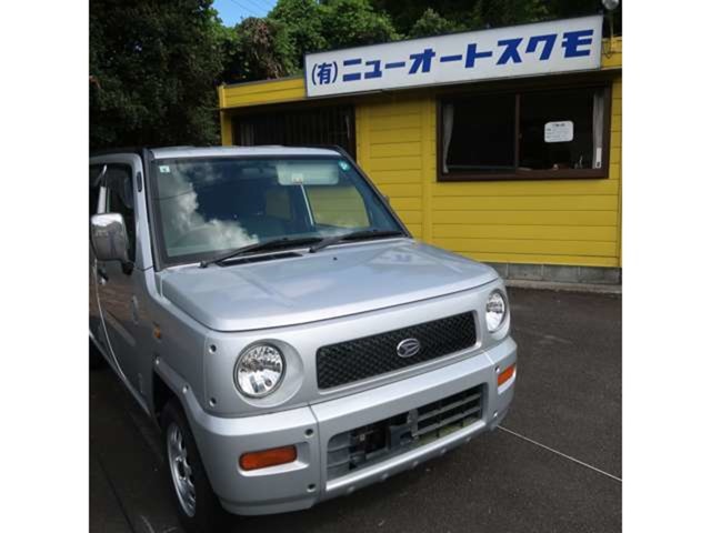 Daihatsu ネイキッド 1