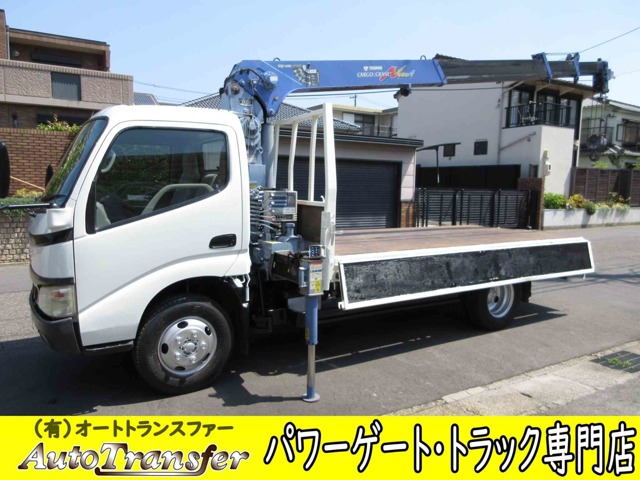 Hino Dutro 1