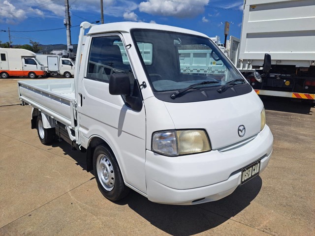 Mazda Bongo Truck 1