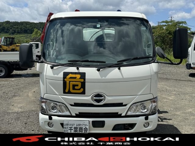 Hino Dutro 1
