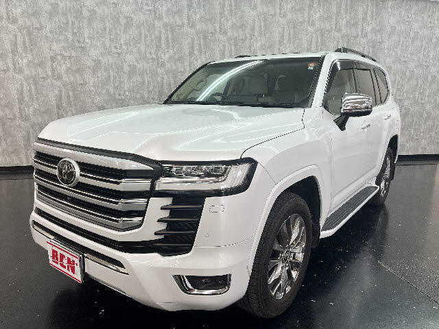Toyota Land Cruiser 300 2