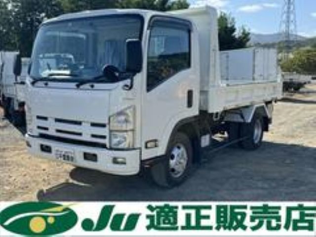 Isuzu Elf 1