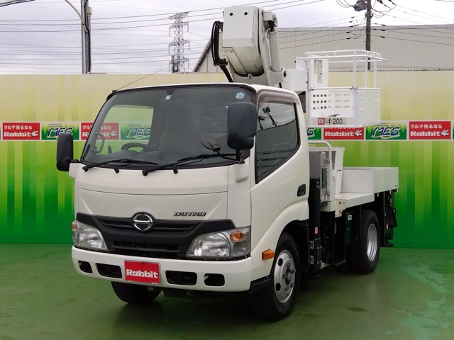 Hino Dutro 1