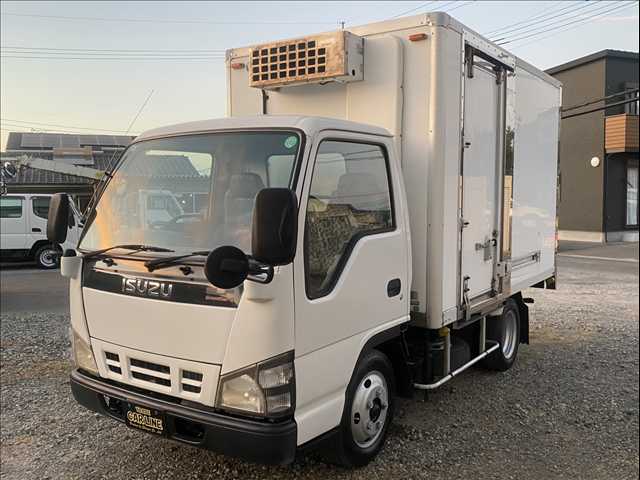 Isuzu Elf 1