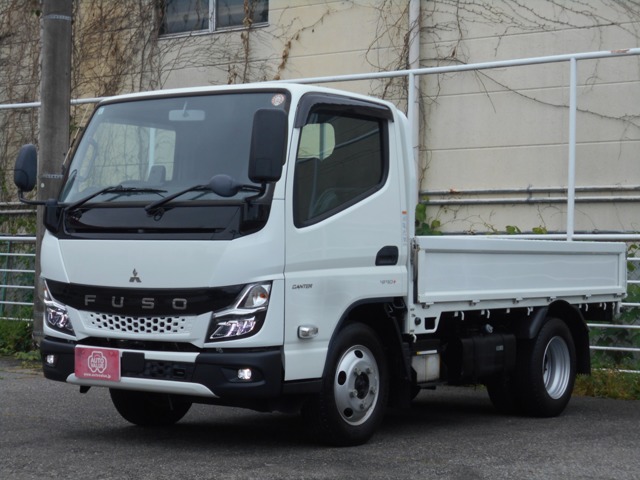 Mitsubishi Fuso Canter 1