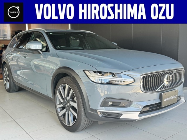 2022 Volvo V90 Cross Country