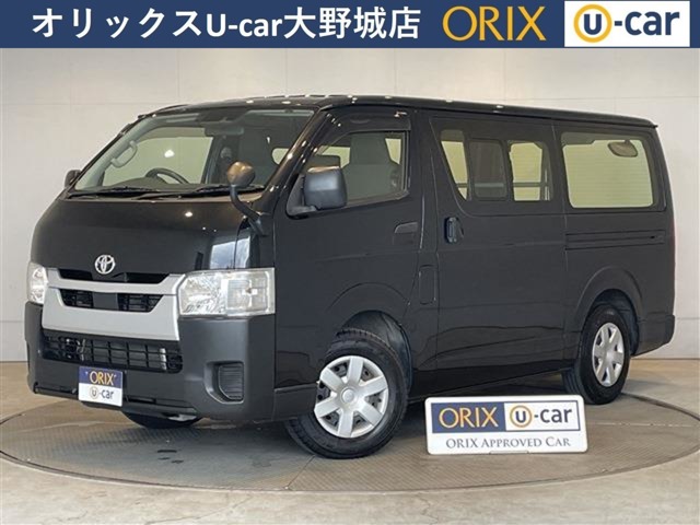 Toyota Hiace Van 1