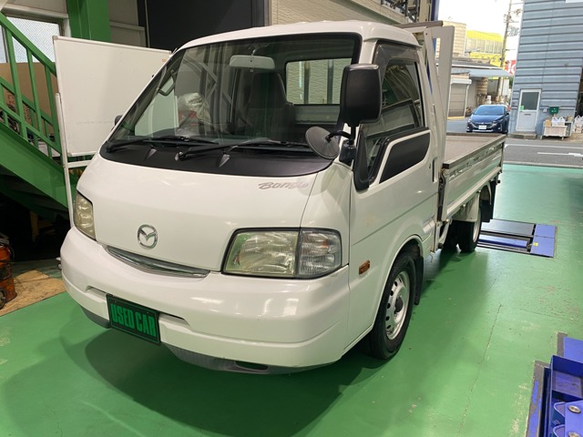 Mazda Bongo Truck 1