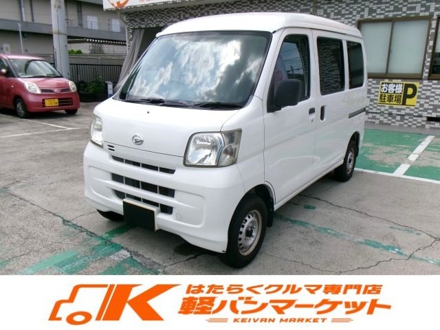 Daihatsu Hijet Cargo 1