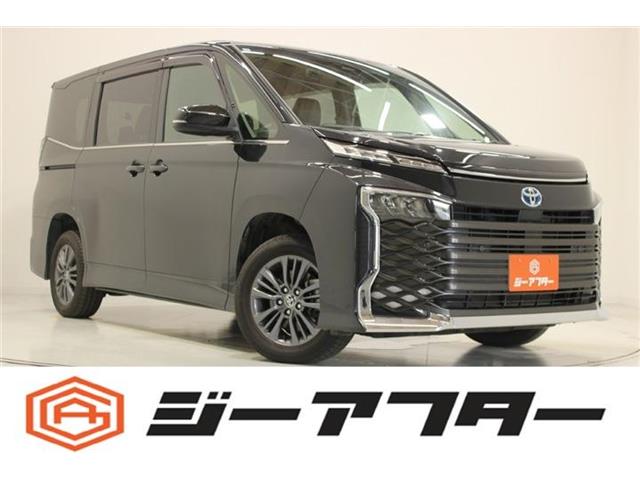 Toyota Voxy 1