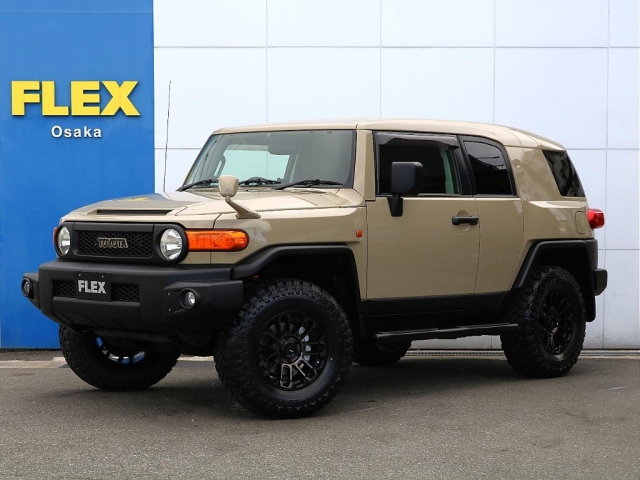 Toyota FJ Cruiser 2