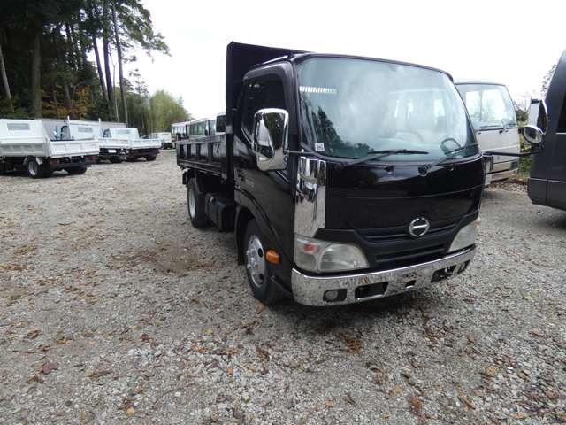 Hino Dutro 2