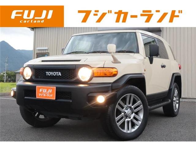 Toyota FJ Cruiser 2