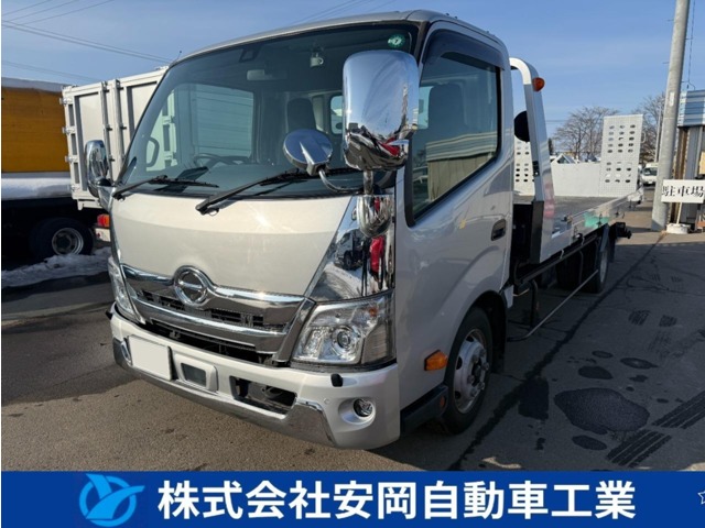 2022 Hino Dutro