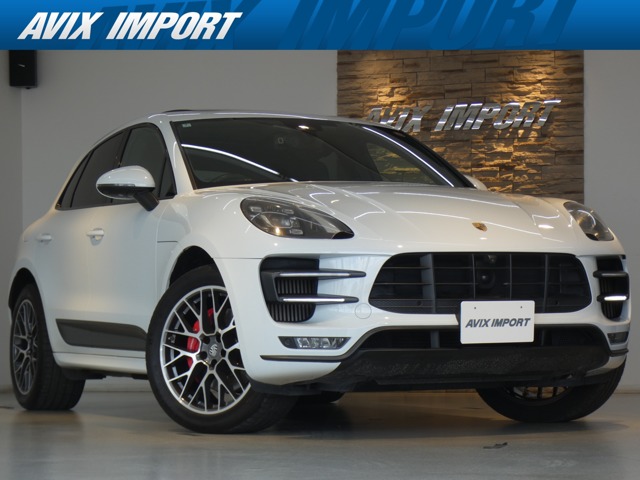 Porsche Macan 1