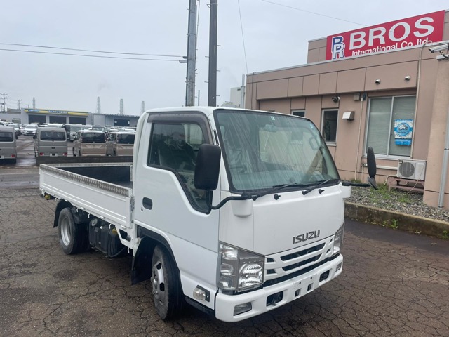 2015 Isuzu Elf