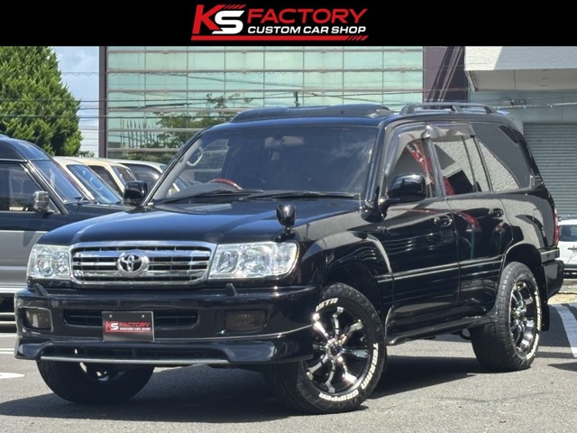 Toyota Land Cruiser 100 2