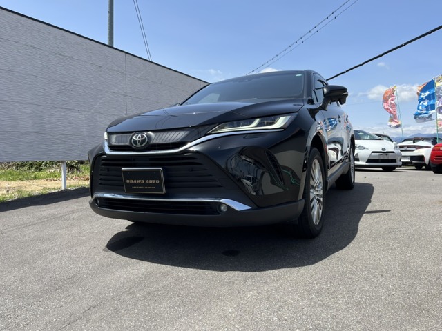 Toyota Harrier 1
