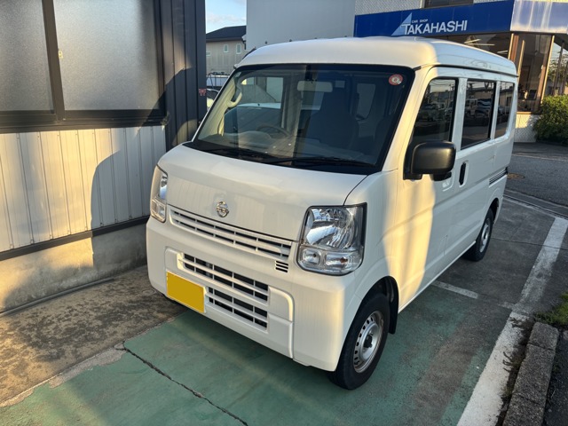 Nissan NV100 Clipper 1