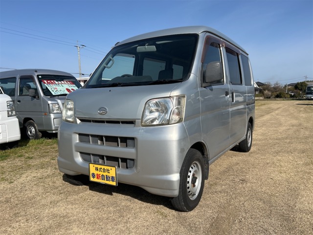 Daihatsu Hijet Cargo 1