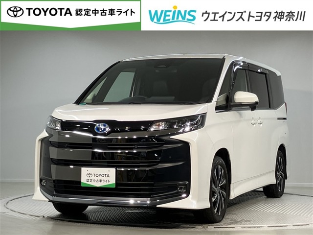 Toyota Noah 1
