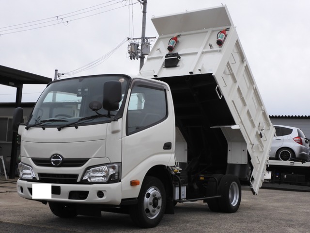 Hino Dutro 1