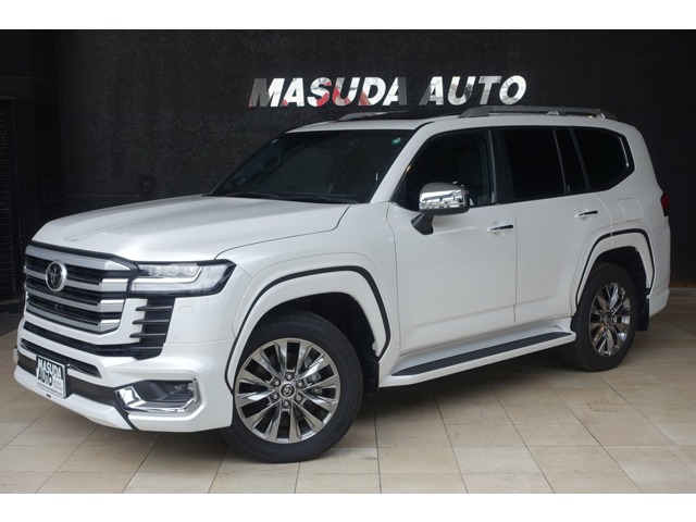 Toyota Land Cruiser 300 2
