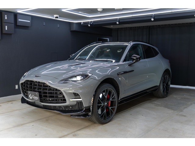 2026 Aston Martin DBX
