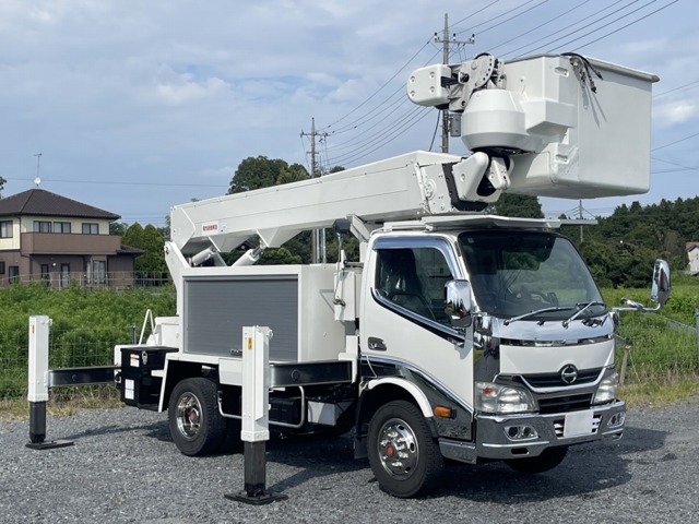 2015 Hino Dutro