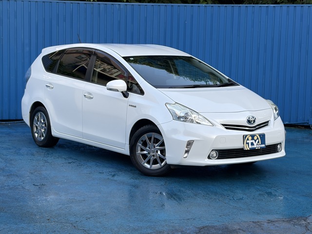 2014 Toyota Prius α