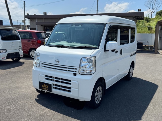 Nissan NV100 Clipper 1