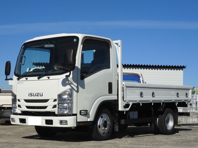 2019 Isuzu Elf