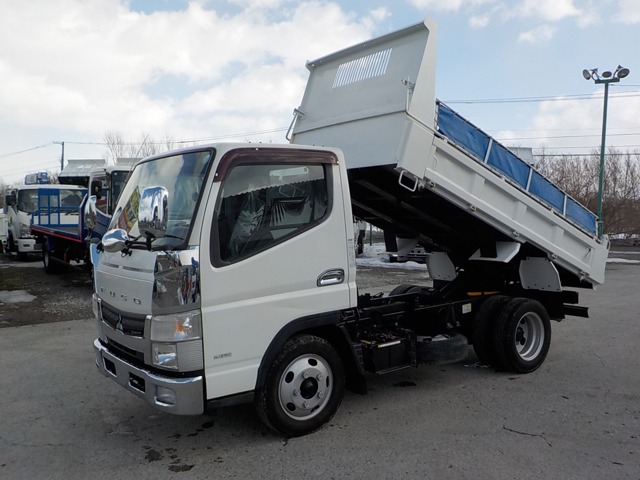Mitsubishi Fuso Canter 1
