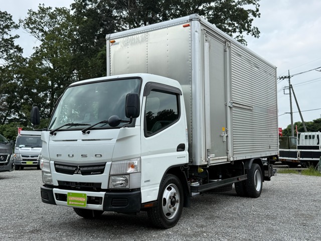 Mitsubishi Fuso Canter 1