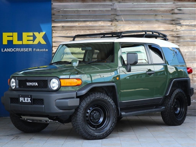 Toyota FJ Cruiser 2